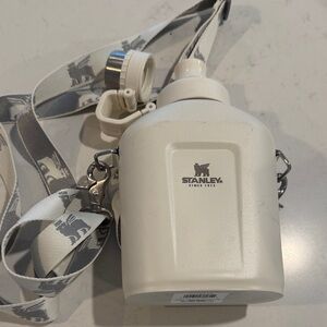 Stanley White canteen style  Bottle with Strap